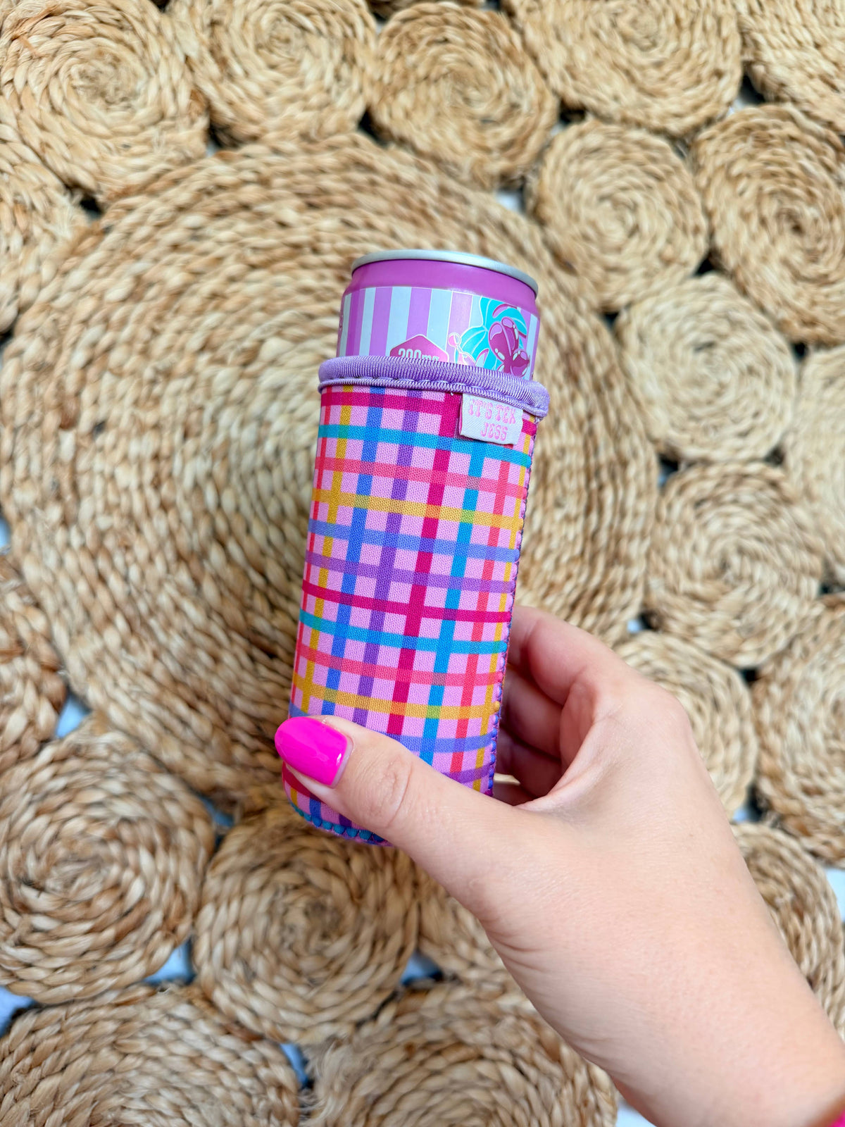 Sip Happy Slim Can