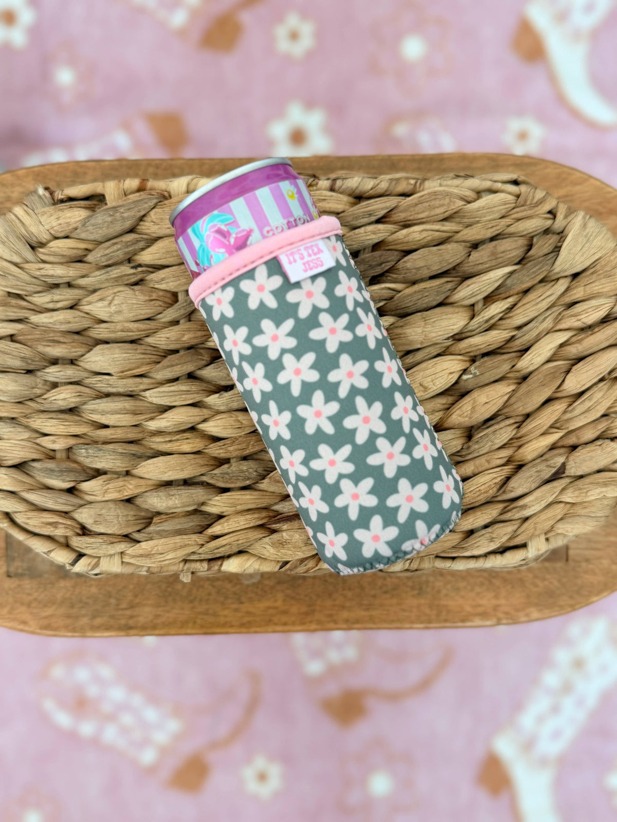 Daisy Days Slim Can Sleeve
